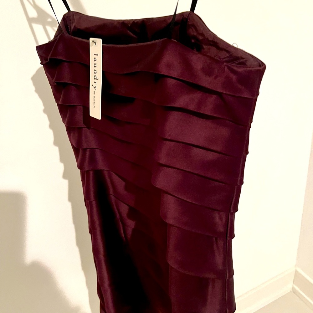 Size 10 Laundry by Shelli Segal cocktail dress